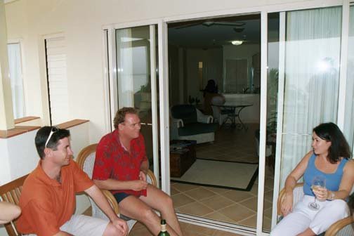 AUS QLD Cairns 2003APR20 Apartment 023